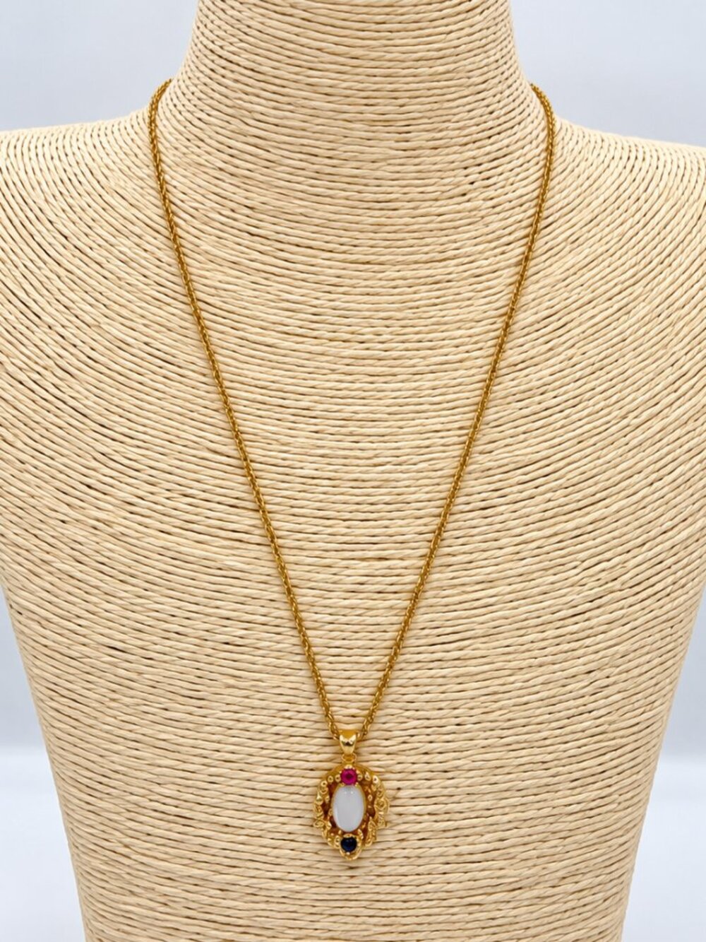 Gold Tone Ornate Oval Pendant Necklace Multicolor Stones Vintage Style